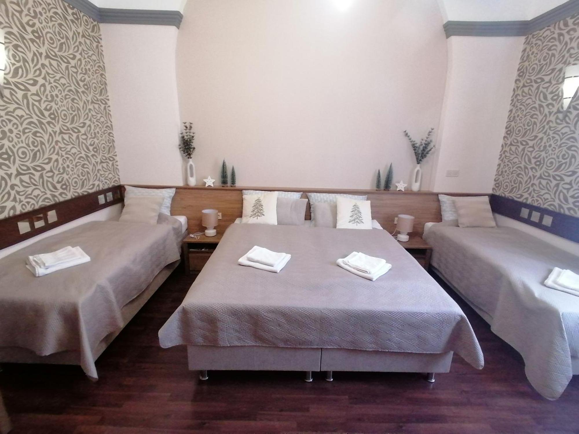 Mohacs Korona Apartman 외부 사진
